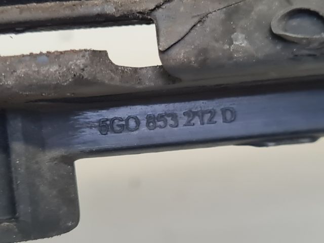 bontott VW GOLF VII Jobb első Lökhárító Vakborítás