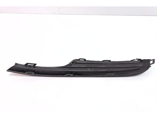 bontott VW GOLF VII Jobb első Lökhárító Vakborítás