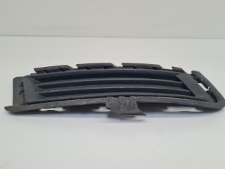 bontott VW GOLF VII Jobb első Lökhárító Vakborítás