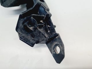 bontott VW GOLF VII Jobb első Oldal Lökhárító Tartó (Műanyag)