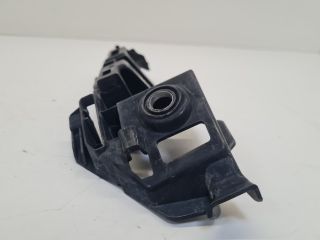 bontott VW GOLF VII Jobb első Oldal Lökhárító Tartó (Műanyag)