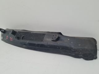 bontott VW GOLF VII Jobb első Sárvédő Zajszigetelés