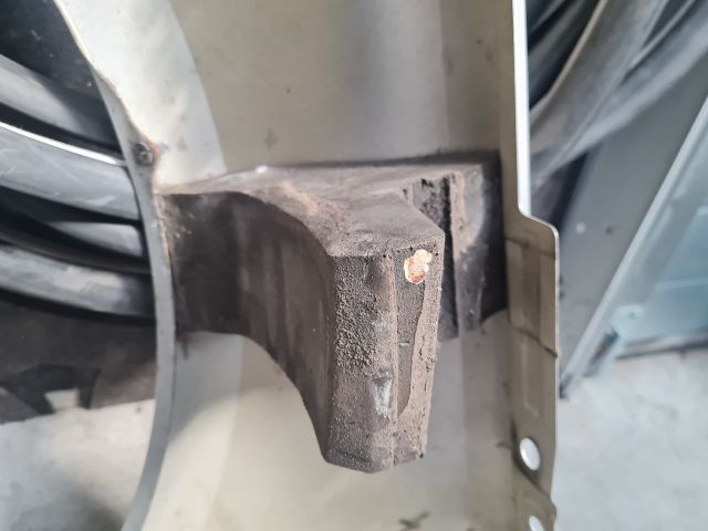 bontott VW GOLF VII Jobb első Sárvédő