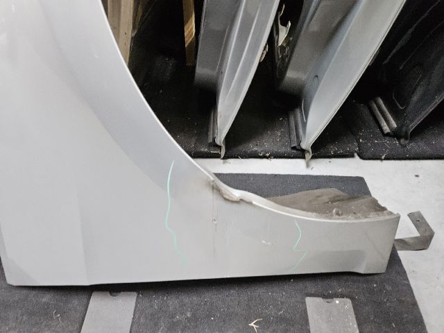 bontott VW GOLF VII Jobb első Sárvédő