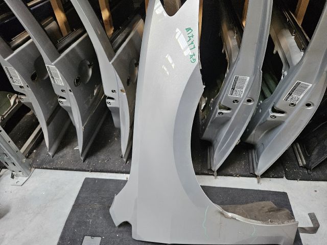 bontott VW GOLF VII Jobb első Sárvédő