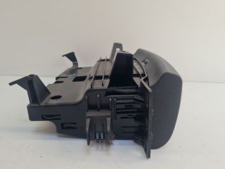 bontott VW GOLF VII Jobb első Tároló Rekesz