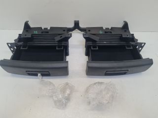 bontott VW GOLF VII Jobb első Tároló Rekesz