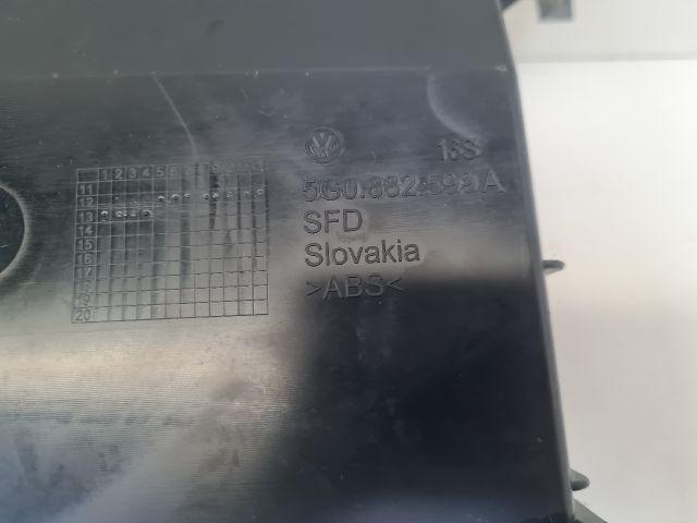 bontott VW GOLF VII Jobb első Tároló Rekesz