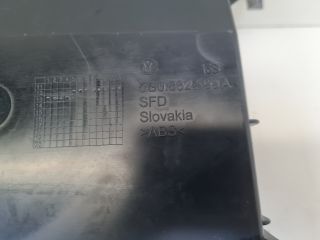 bontott VW GOLF VII Jobb első Tároló Rekesz