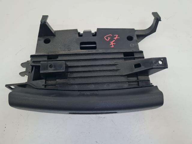 bontott VW GOLF VII Jobb első Tároló Rekesz