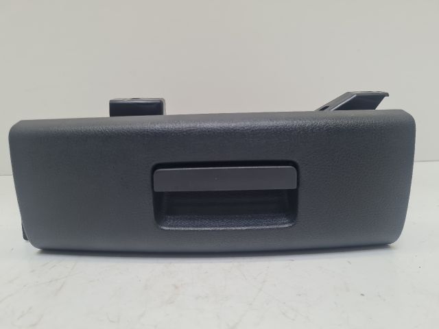 bontott VW GOLF VII Jobb első Tároló Rekesz