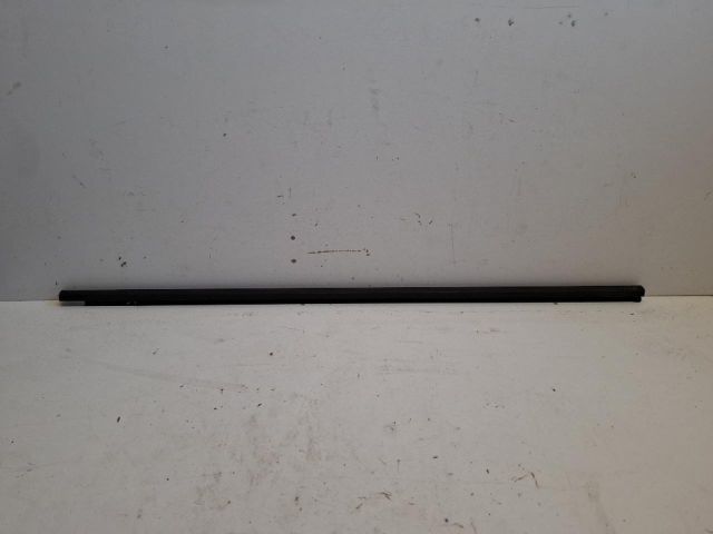 bontott VW GOLF VII Jobb első Vízlehúzó Gumicsík