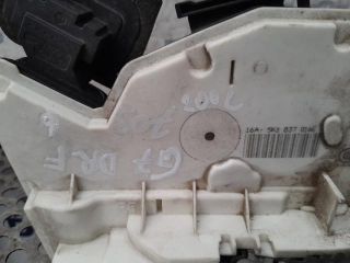 bontott VW GOLF VII Jobb első Zsanér