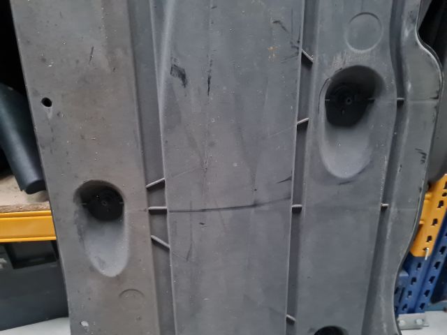 bontott VW GOLF VII Jobb Fenéklemez