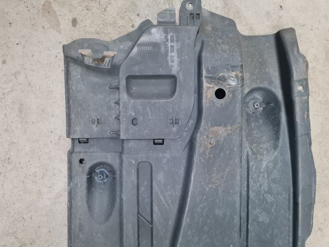 bontott VW GOLF VII Jobb Fenéklemez