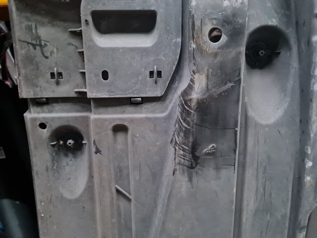 bontott VW GOLF VII Jobb Fenéklemez