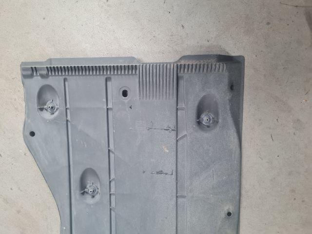 bontott VW GOLF VII Jobb Fenéklemez