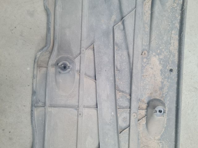 bontott VW GOLF VII Jobb Fenéklemez