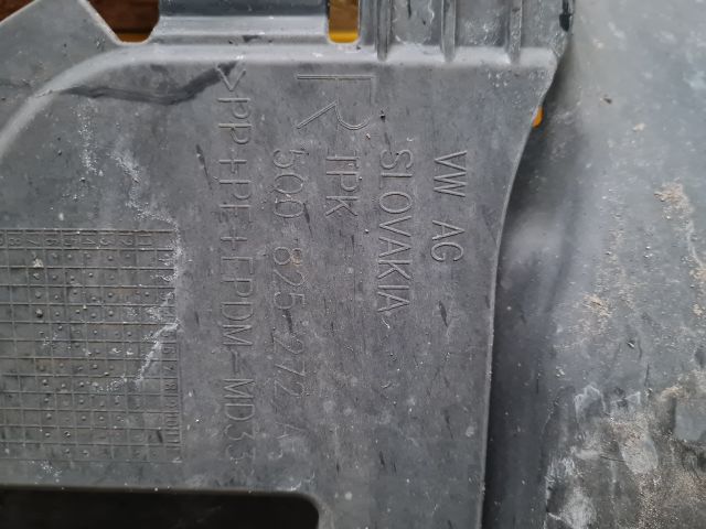 bontott VW GOLF VII Jobb Fenéklemez