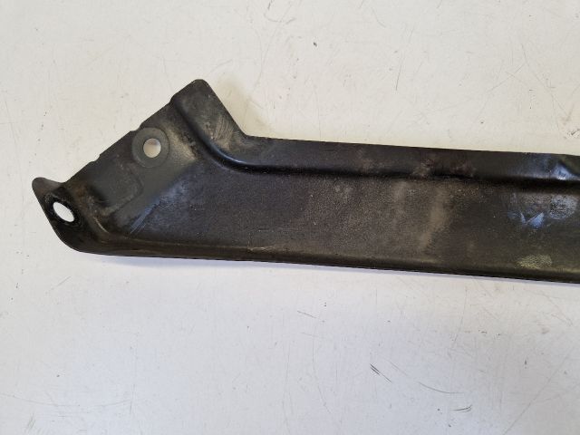 bontott VW GOLF VII Jobb Fényszóró Tartó