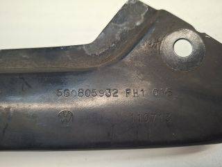 bontott VW GOLF VII Jobb Fényszóró Tartó