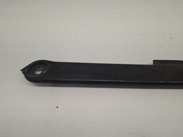 bontott VW GOLF VII Jobb Fényszóró Tartó