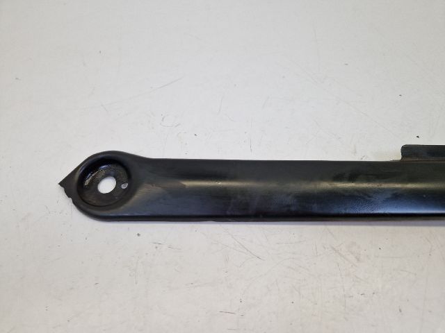 bontott VW GOLF VII Jobb Fényszóró Tartó