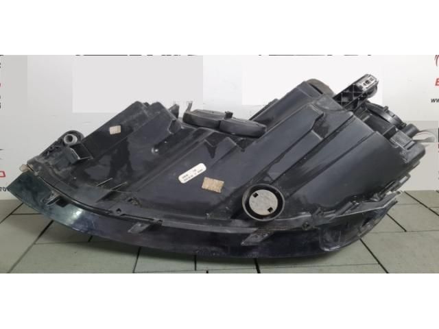 bontott VW GOLF VII Jobb Fényszóró