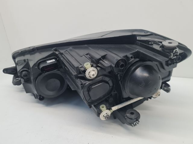 bontott VW GOLF VII Jobb Fényszóró