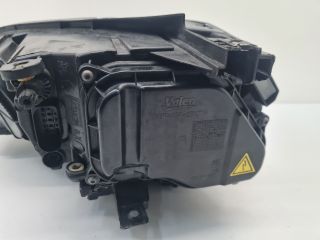 bontott VW GOLF VII Jobb Fényszóró