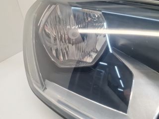 bontott VW GOLF VII Jobb Fényszóró