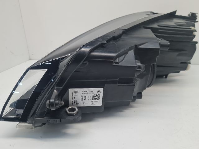 bontott VW GOLF VII Jobb Fényszóró