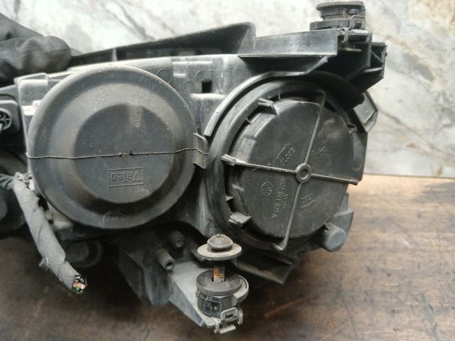 bontott VW GOLF VII Jobb Fényszóró