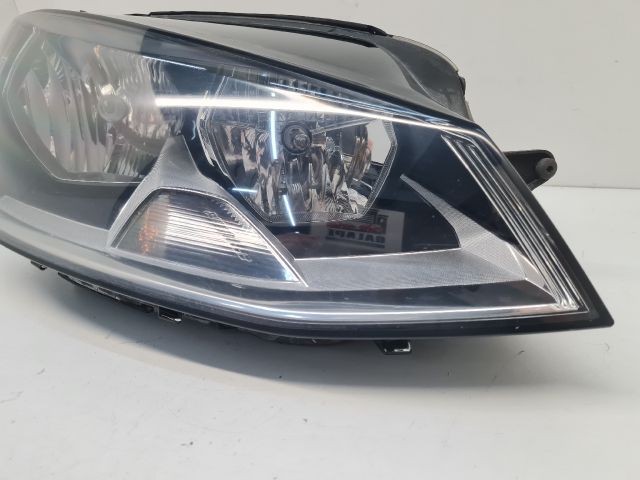 bontott VW GOLF VII Jobb Fényszóró