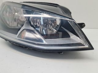 bontott VW GOLF VII Jobb Fényszóró