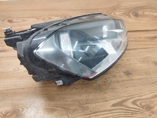 bontott VW GOLF VII Jobb Fényszóró