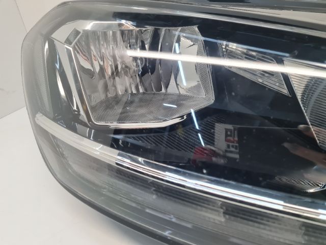 bontott VW GOLF VII Jobb Fényszóró