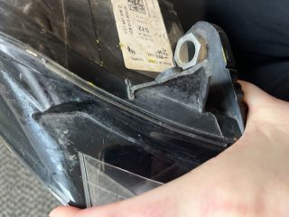 bontott VW GOLF VII Jobb Fényszóró