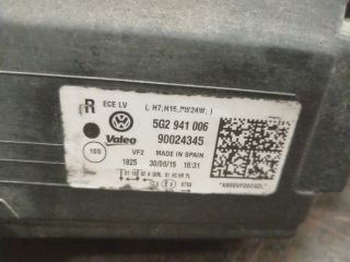 bontott VW GOLF VII Jobb Fényszóró