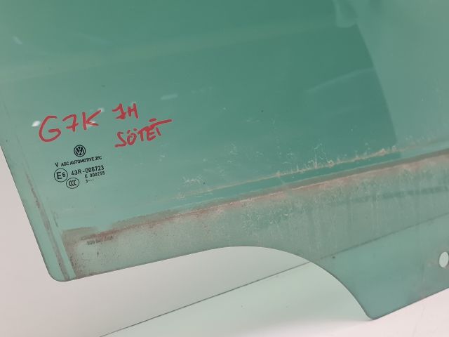 bontott VW GOLF VII Jobb hátsó Ablak