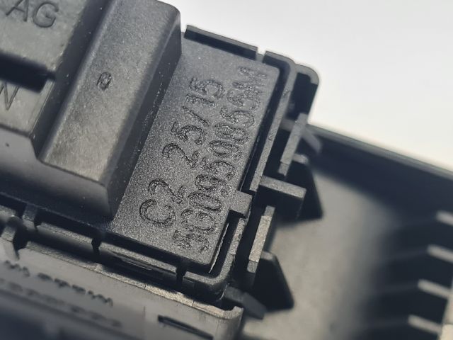 bontott VW GOLF VII Jobb hátsó Ablakemelő Kapcsoló