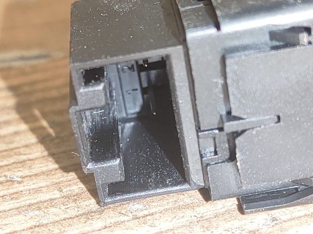 bontott VW GOLF VII Jobb hátsó Ablakemelő Kapcsoló