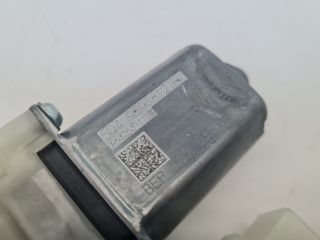 bontott VW GOLF VII Jobb hátsó Ablakemelő Motor