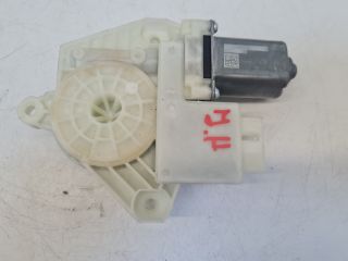 bontott VW GOLF VII Jobb hátsó Ablakemelő Motor