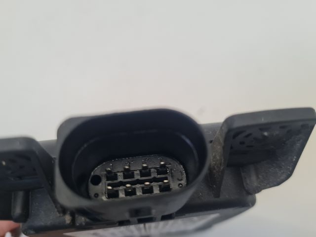 bontott VW GOLF VII Jobb hátsó Ablakemelő Motor