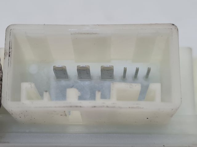 bontott VW GOLF VII Jobb hátsó Ablakemelő Motor