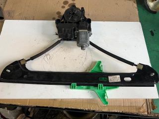 bontott VW GOLF VII Jobb hátsó Ablakemelő Szerkezet (Elektromos)