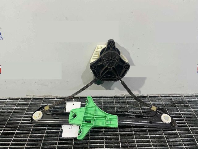 bontott VW GOLF VII Jobb hátsó Ablakemelő Szerkezet (Elektromos)