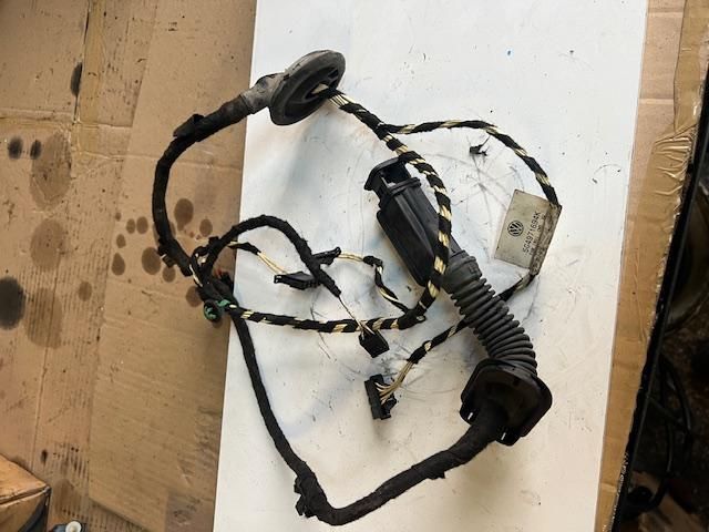 bontott VW GOLF VII Jobb hátsó Ajtó Kábelköteg