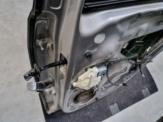 bontott VW GOLF VII Jobb hátsó Ajtó (Részeivel)